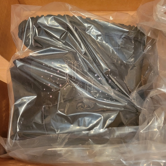 Ugg Classic Gem Mini Faux Fur Rhinestone Boots #228 - Picture 8 of 11